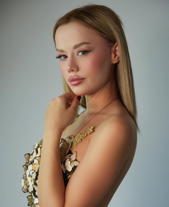 Editorial fashion portrait featuring handcrafted couture styling by Brovko Collection