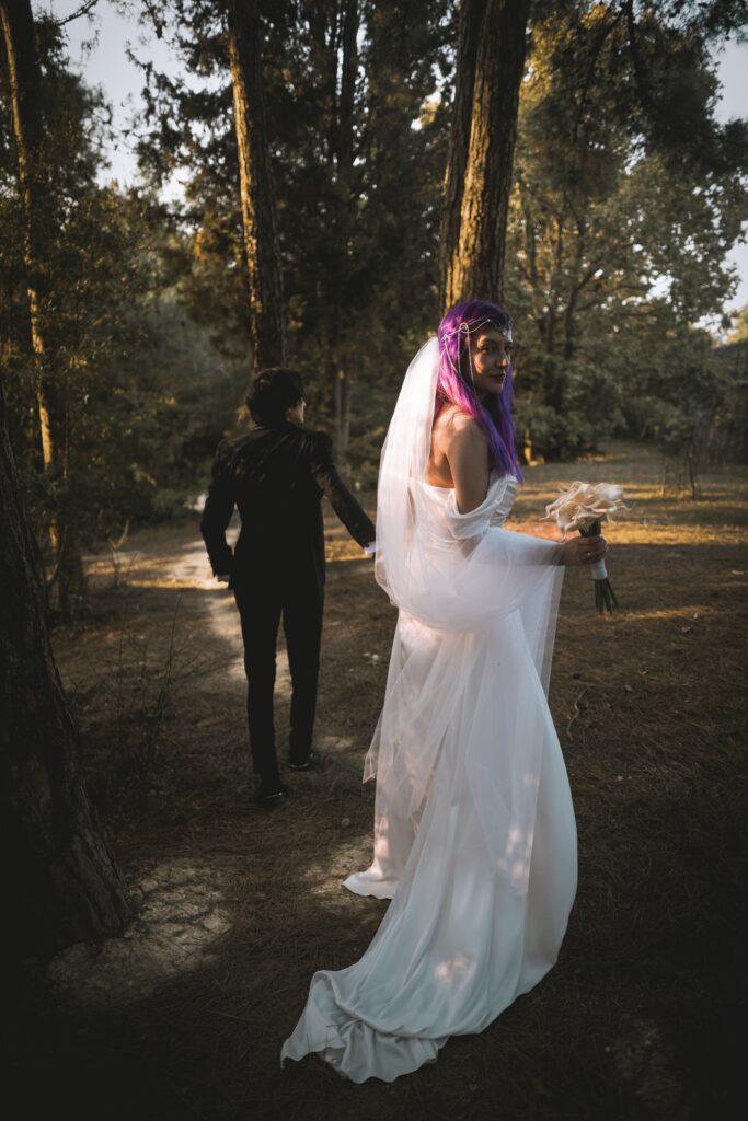 Bu özel Arwen tiara modeli, Brovko Collection tarafından bridal styling, editorial çekimler ve kişiye özel tasarım anlayışıyla üretildi.
